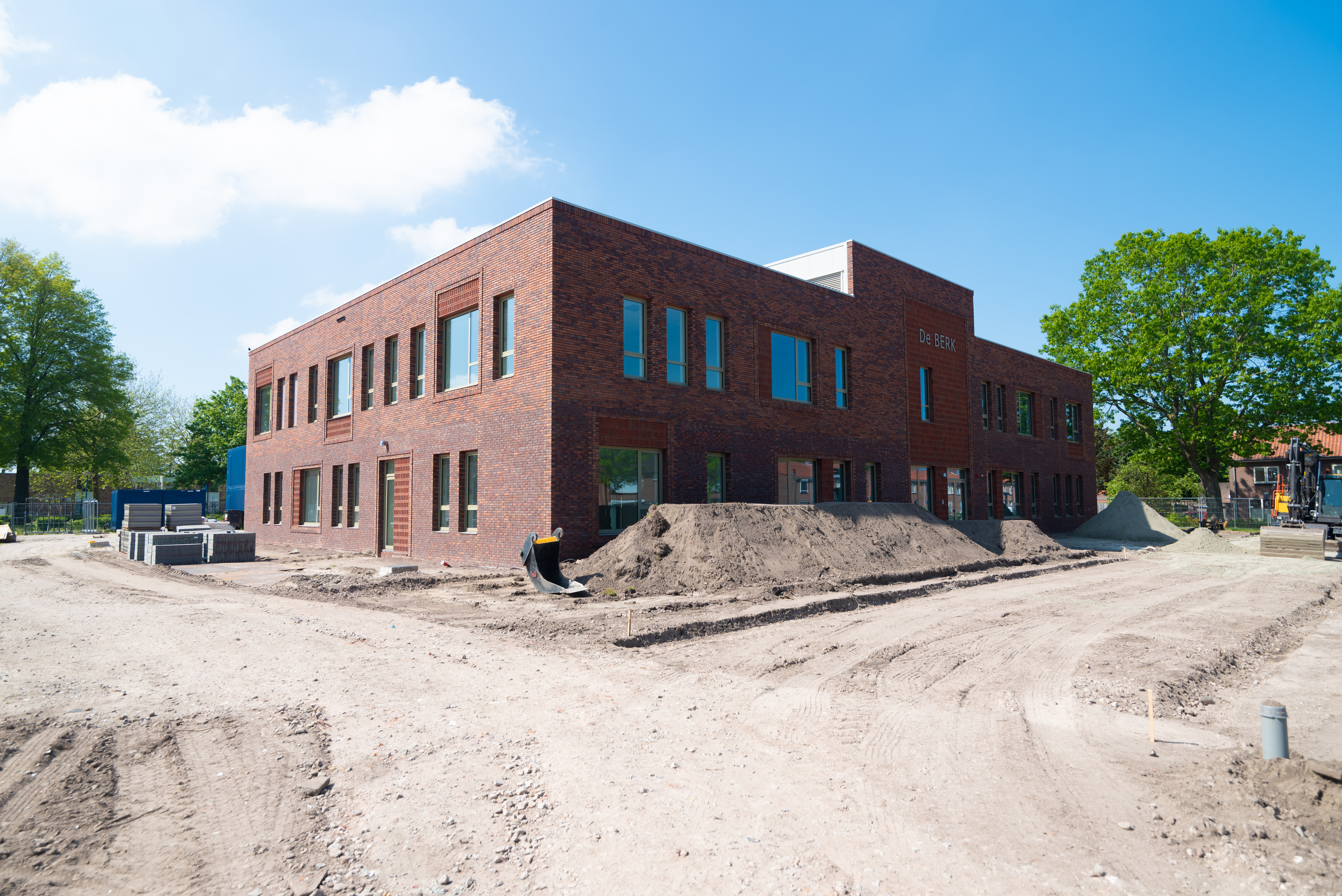 Nieuwbouw van scholen gaat door
